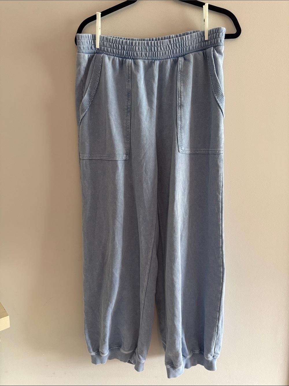 Aerie Blue Lounge Set - Picture 3 of 3